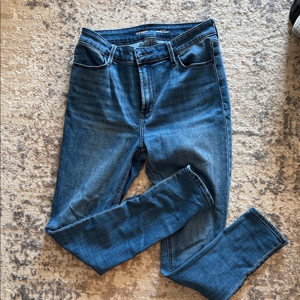Old Navy Women's Skinny Jeans in Blue